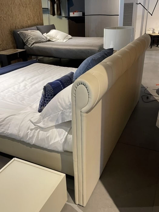 Letto matrimoniale Poltrona Frau Bluemoon