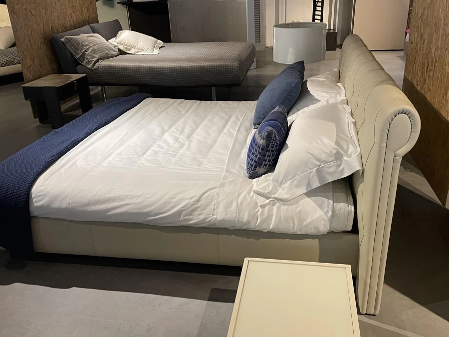 Letto matrimoniale Poltrona Frau Bluemoon