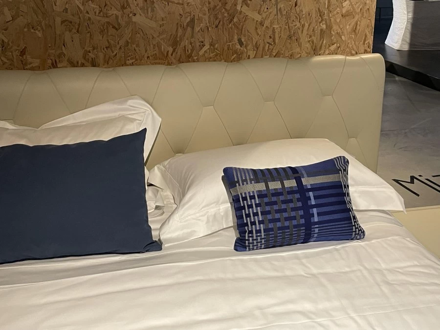 Letto matrimoniale Poltrona Frau Bluemoon