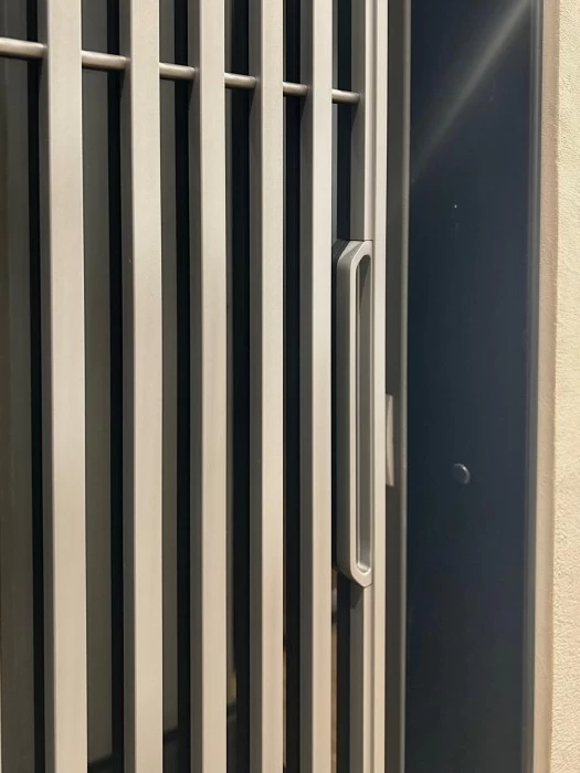 Porta scorrevole Rimadesio pannello Sail e Velaria