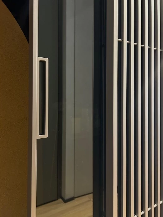 Porta scorrevole Rimadesio pannello Sail e Velaria