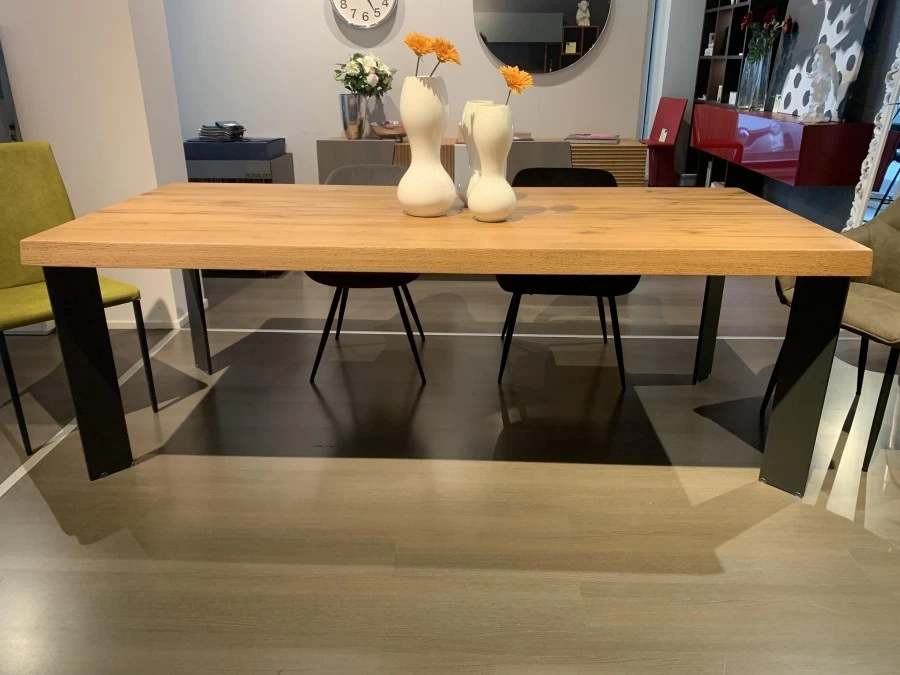 Tavolo rettangolare Devina Nais M3 HOLLAND NATURALE
