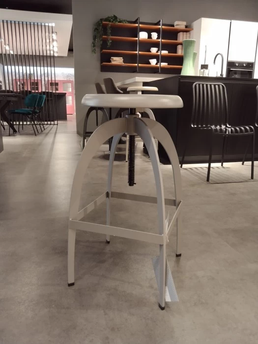 Sgabello Target Point Riga