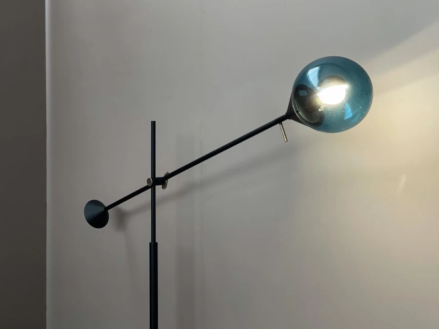 Lampada da terra Giorgetti Kendama
