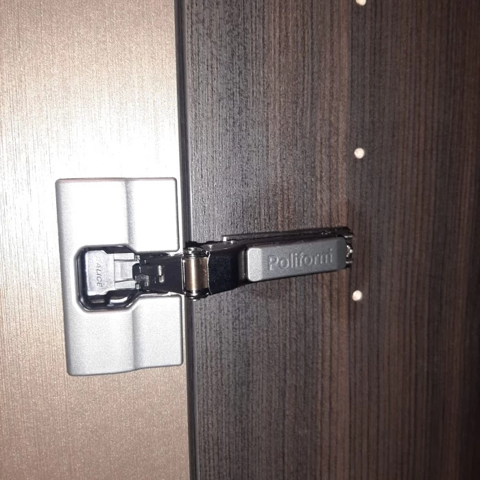 Armadio battente Poliform Senza fine