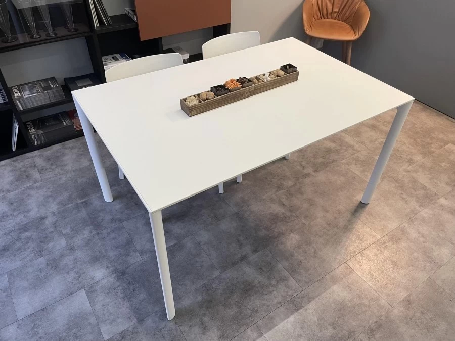 Tavolo allungabile Kristalia Maki