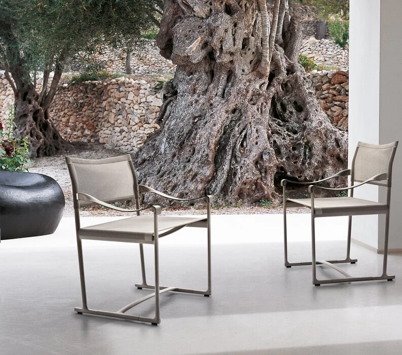 Sedia da giardino B&B Italia Outdoor MIRTO