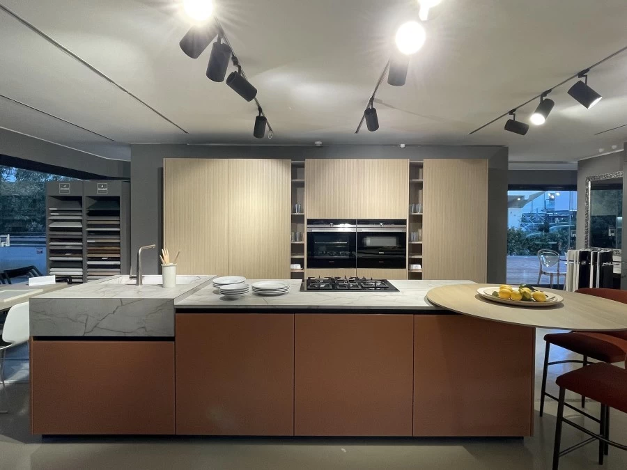 Cucina con Isola Arredo3 GLASS + ASIA CANNETTATO