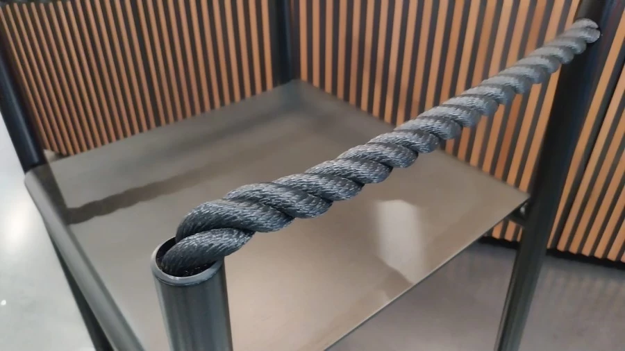 Sedia con braccioli Artek ROPE
