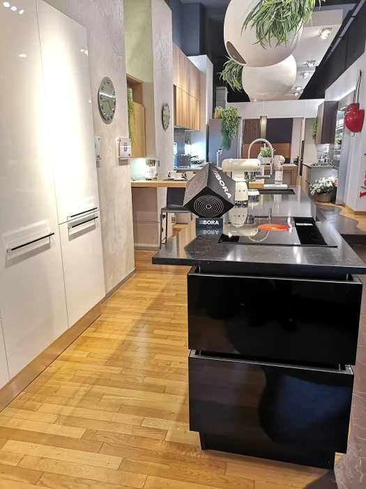 Cucina con Isola Veneta Cucine Extra e Riflex