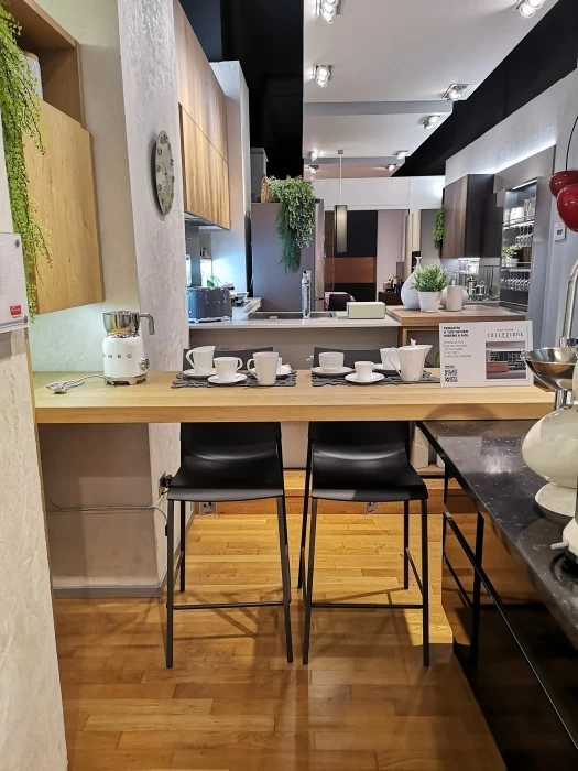 Cucina con Isola Veneta Cucine Extra e Riflex
