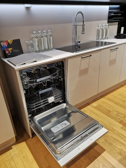 Cucina con penisola Hacker Systemat 2035