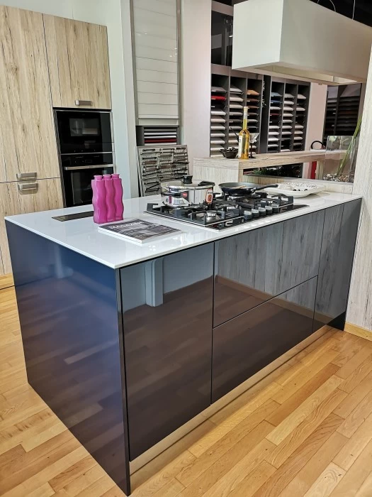 Cucina con Isola Hacker AV 4030 + Bali