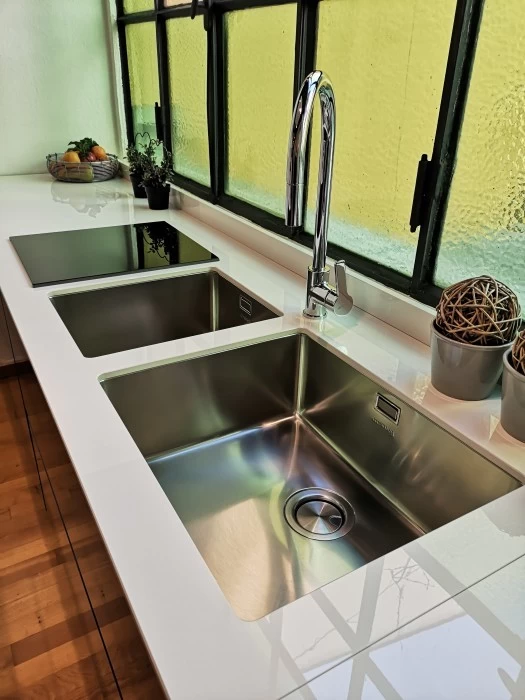 Cucina con Isola Hacker AV 4030 + Bali