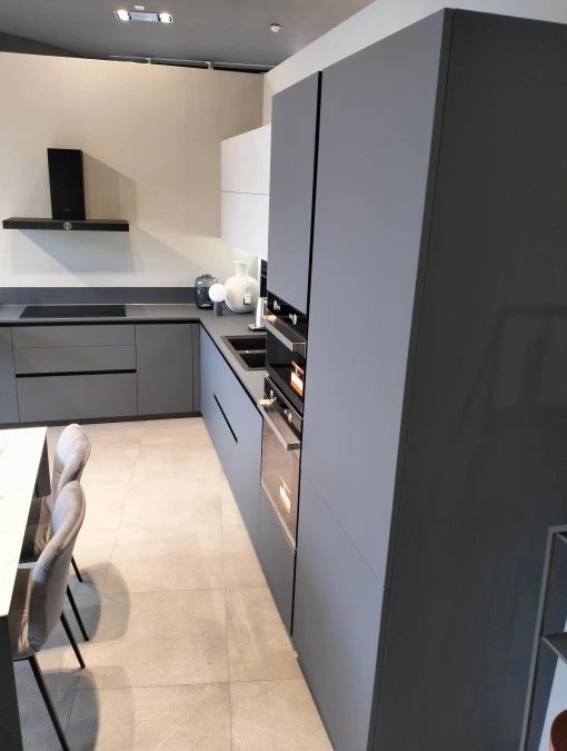 Cucina angolare Scavolini Delinea Fenix