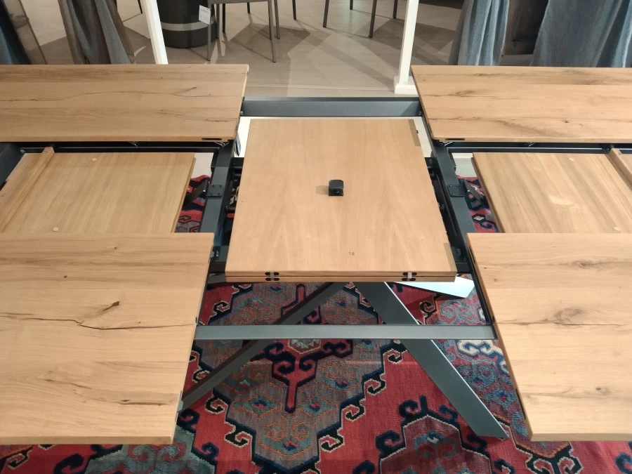 Tavolo allungabile Ozzio 4 x 4