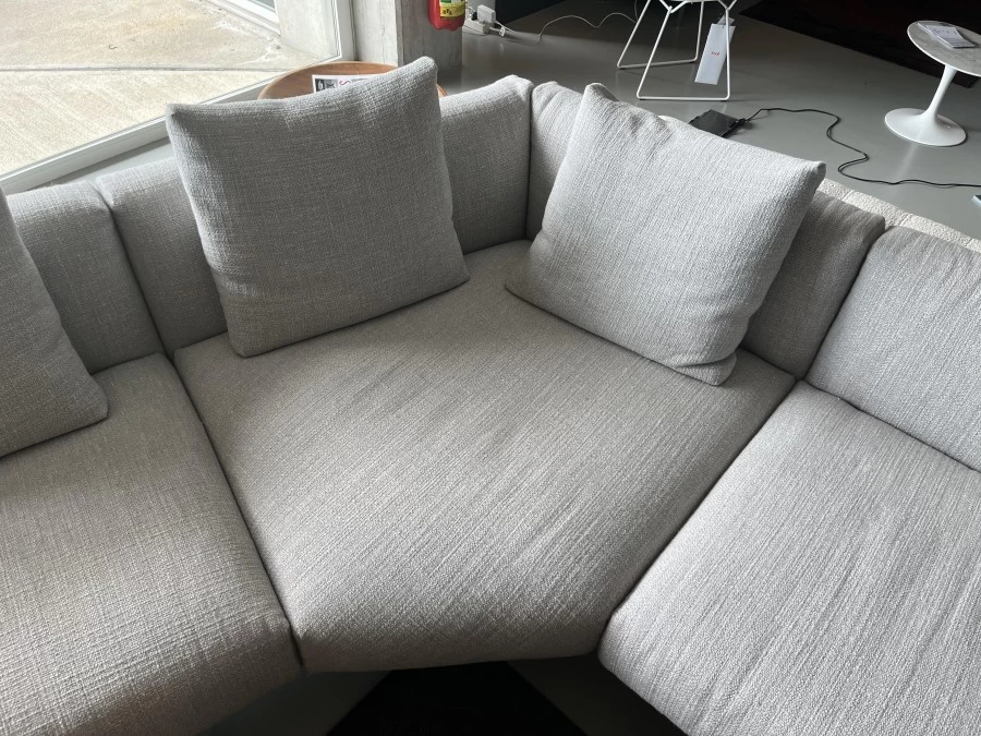 Divano Knoll Avio