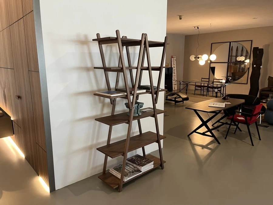 Piccola libreria Cassina Nuvola Rossa noce