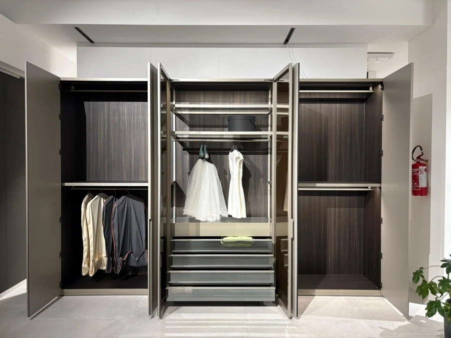 Armadio battente Poliform New Entry / Fitted vetro