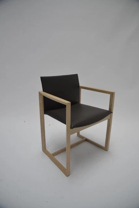 Sedia con braccioli Cassina Eve