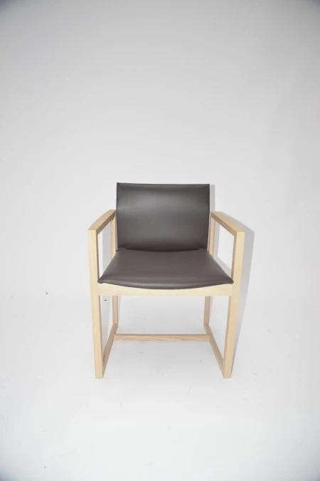Sedia con braccioli Cassina Eve