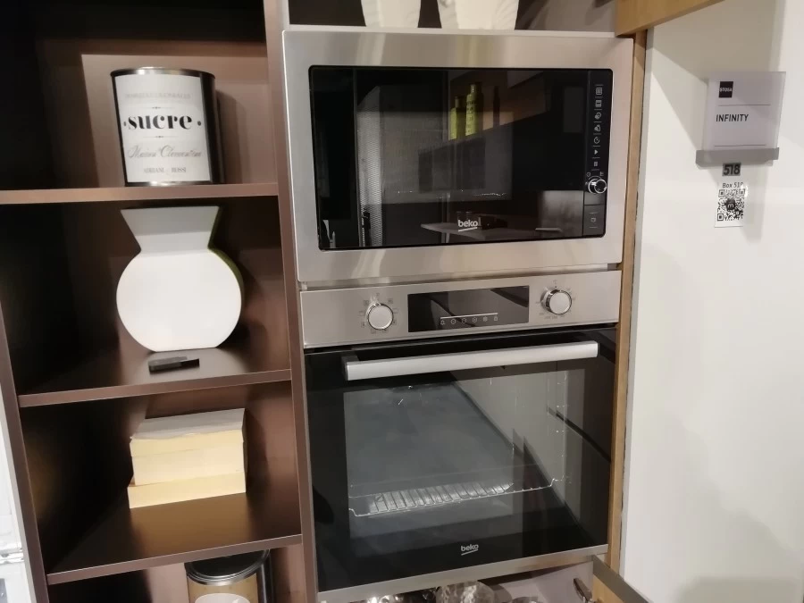 Cucina lineare Stosa Cucine Infinity Rovere Nodato