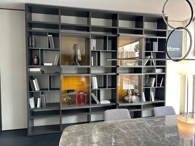 Libreria Poliform wall system