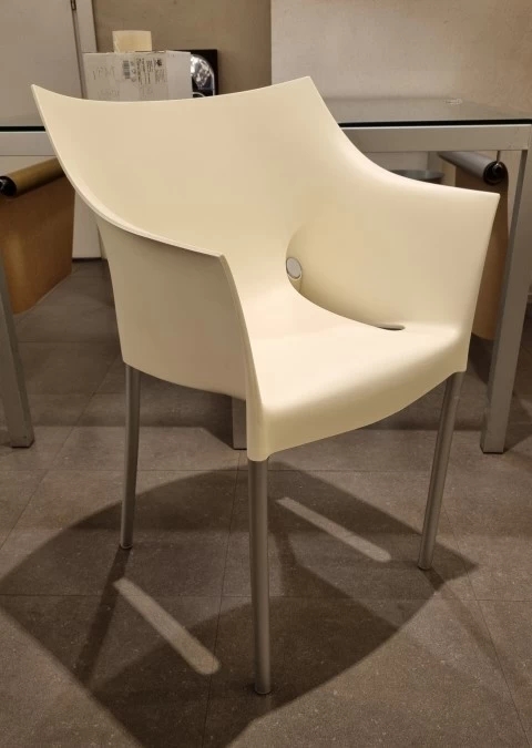 Poltroncina Kartell n° 2  Dr. No outdoor