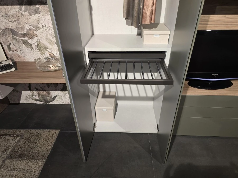 Armadio battente Dielle Plana + Vano TV