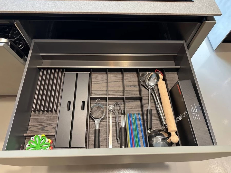 Cucina con Isola Meson's SLIM PETRA