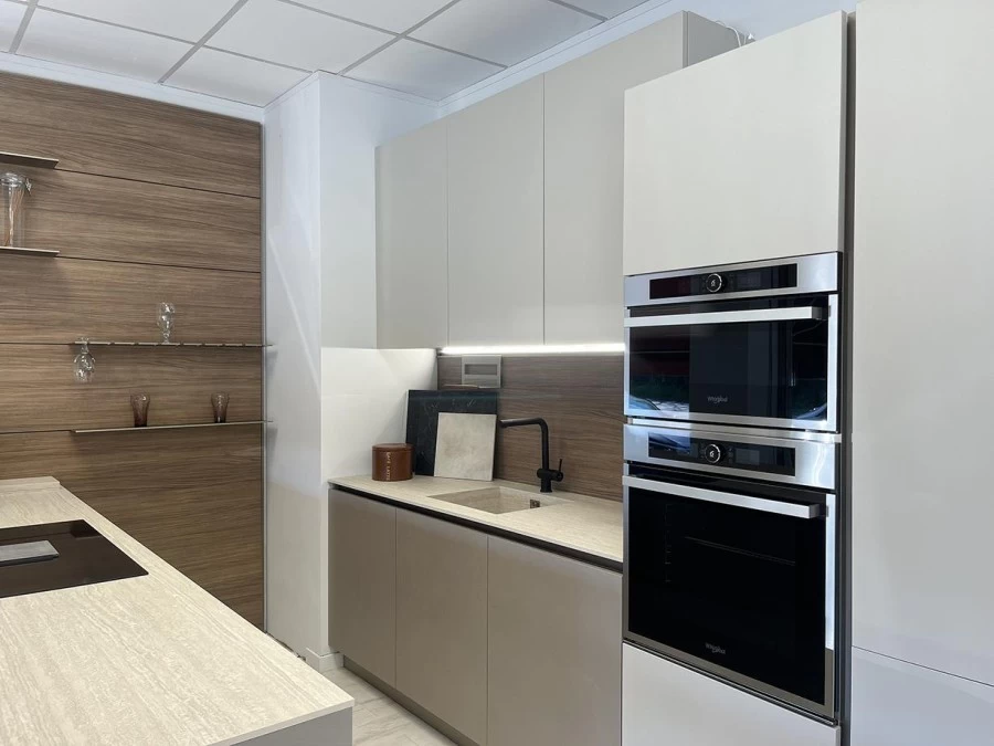 Cucina con Isola Stosa Cucine Infinity