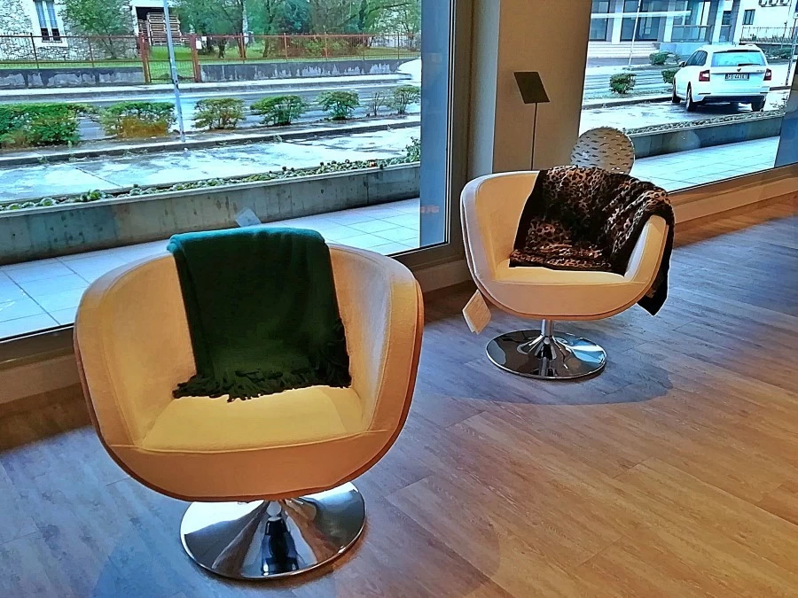 Poltroncina Varaschin Shell