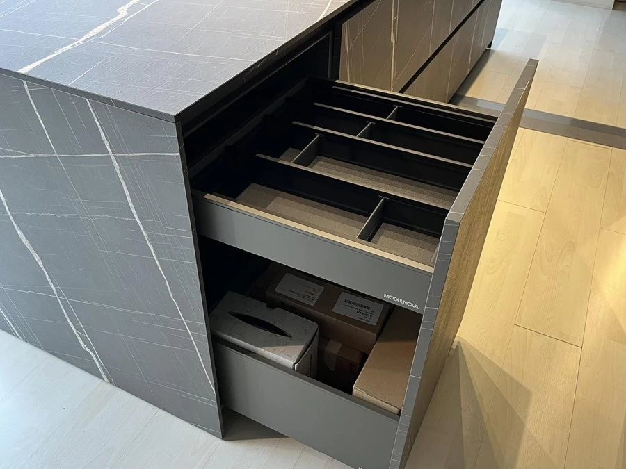 Cucina con Isola Modulnova BLADE - MH6