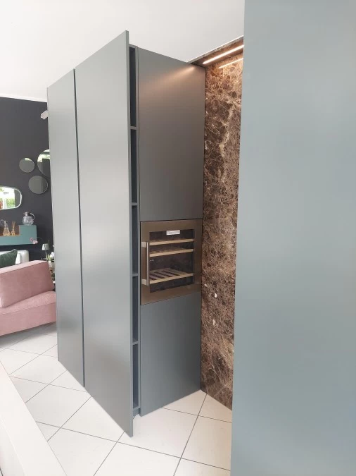 Cucina con Isola Alta Cucine Sistema 22