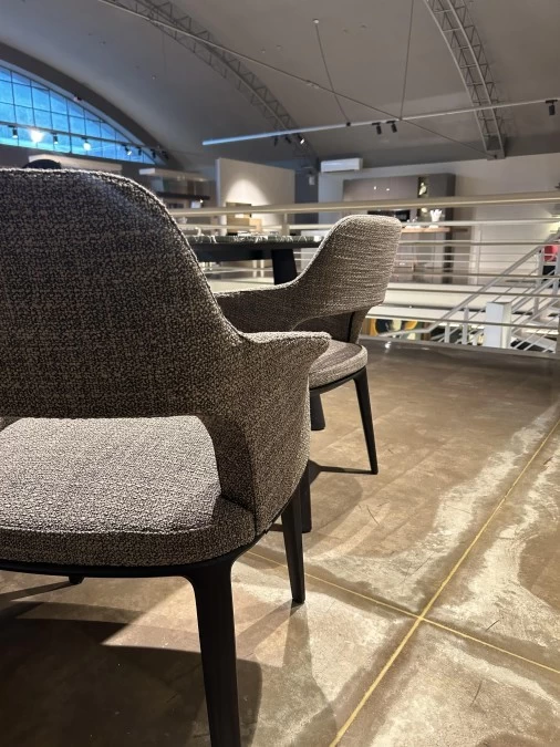 Sedia con braccioli Poliform SOPHIE LITE