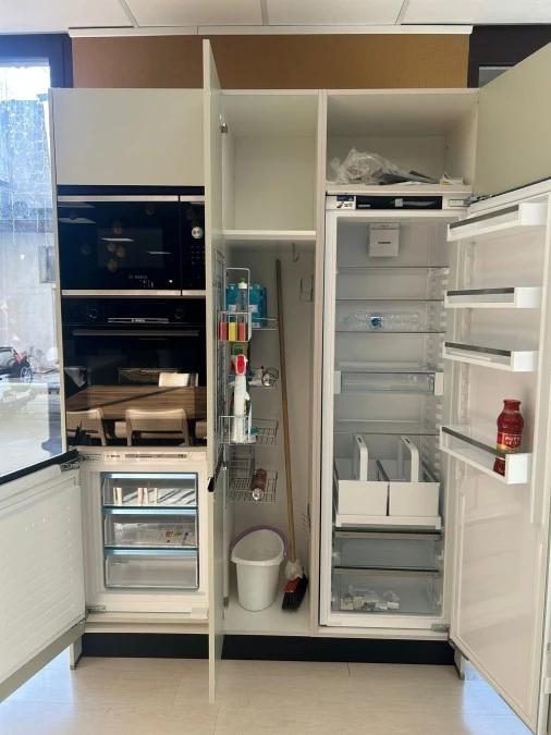 Cucina con penisola Produzione Tedesca Senso (esclusi elettrodomestici)