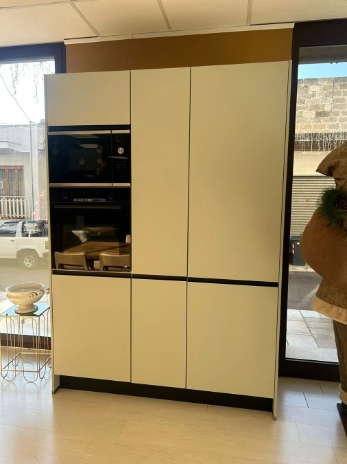 Cucina con penisola Produzione Tedesca Senso (esclusi elettrodomestici)