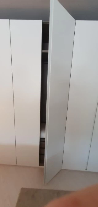 dettaglio profilo anta