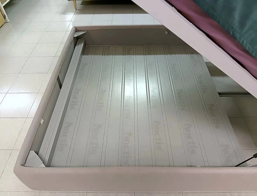Letto matrimoniale con contenitore Noctis Spa Bob