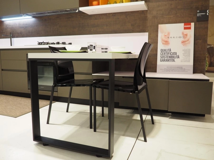 Cucina con penisola Scavolini Foodshelf