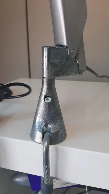 Lampada da tavolo Luceplan Fortebraccio morsetto