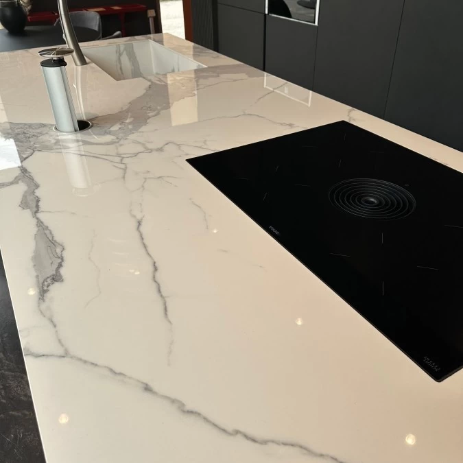 Cucina con Isola Binova Bluna e Mantis