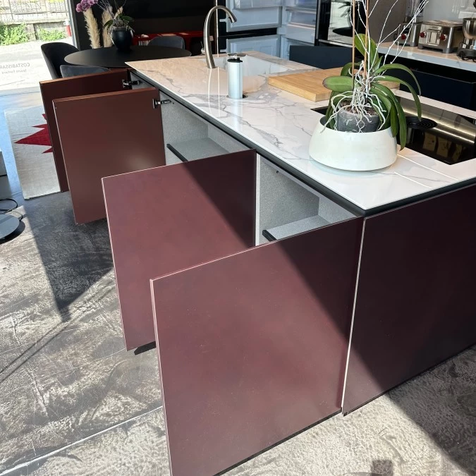 Cucina con Isola Binova Bluna e Mantis