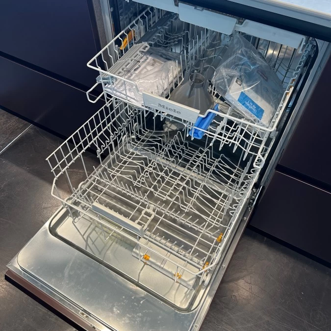 Cucina con Isola Binova Bluna e Mantis