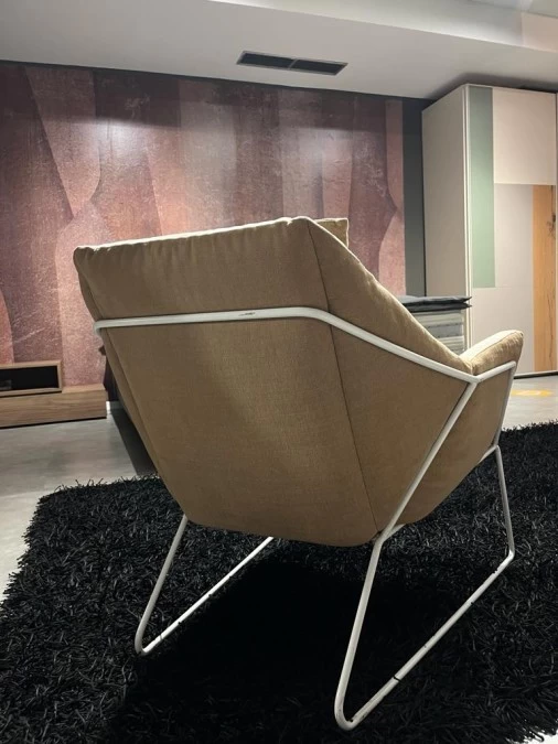 Poltrona Saba Italia New York Armchair