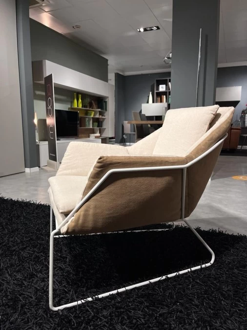 Poltrona Saba Italia New York Armchair