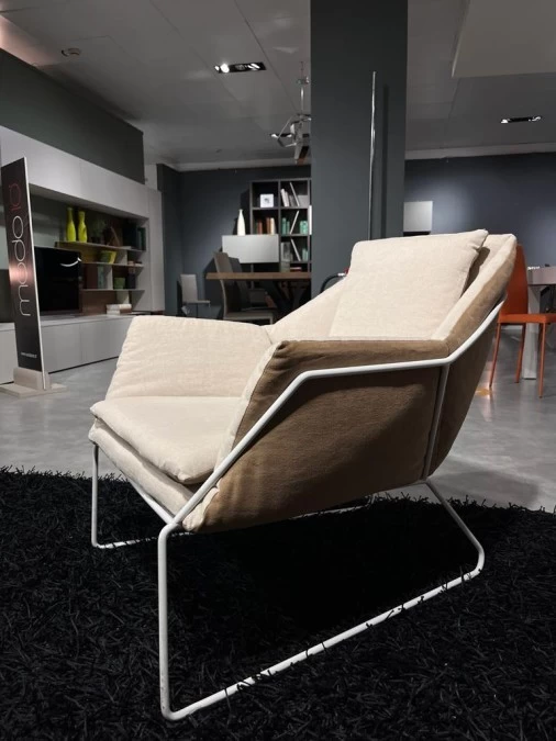 Poltrona Saba Italia New York Armchair