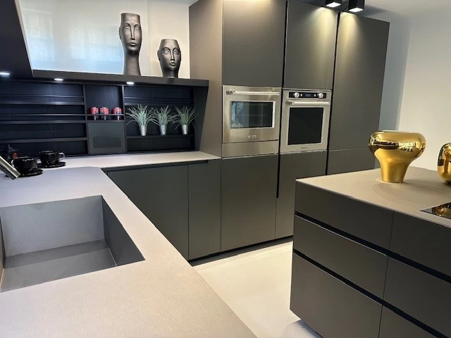 Cucina con Isola Poliform PHOENIX