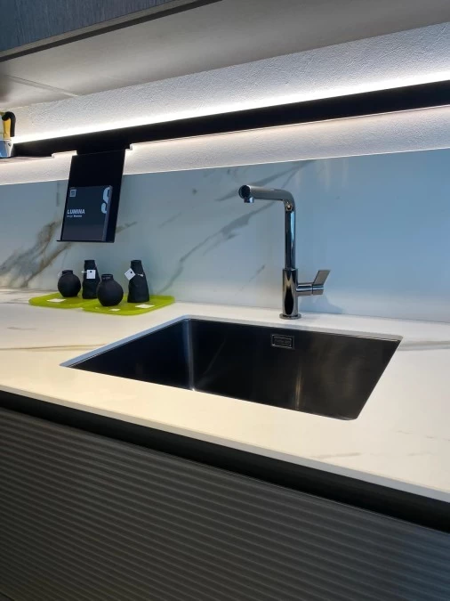 Cucina con Isola Scavolini Lumina