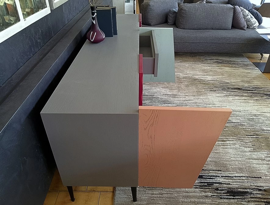 Madia Devina Nais Zero.16  "Deco: Impero"